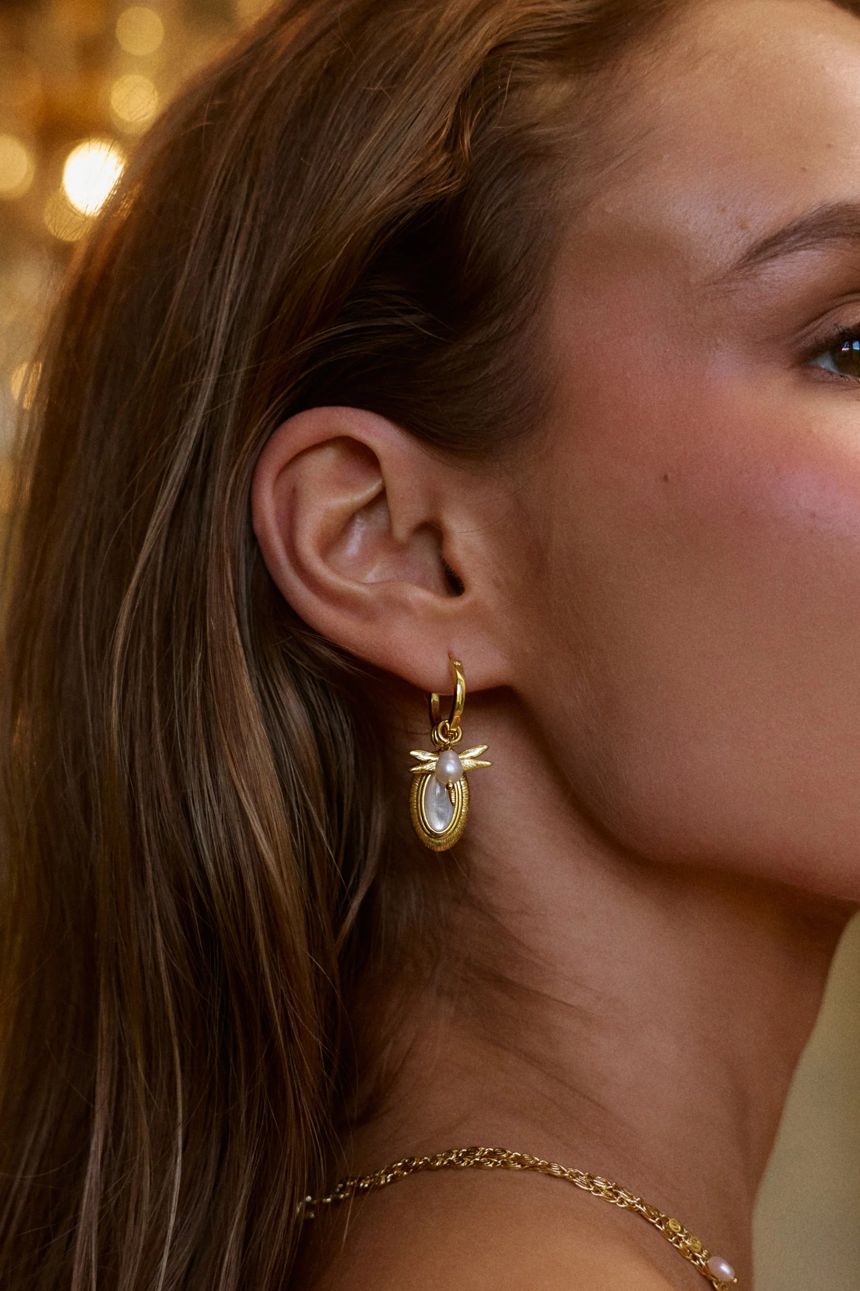 Sorella Earrings in Pearl - Image 6